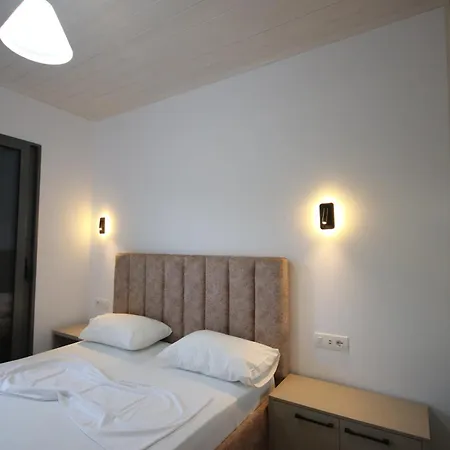 Bujtina Eleni Hotel