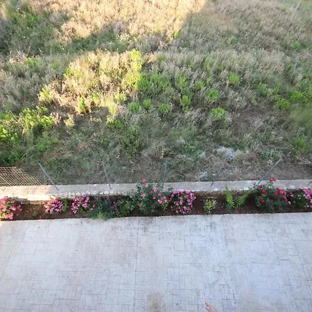 Bujtina Eleni Hotel 3*