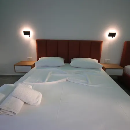 Hotel Bujtina Eleni Himarë