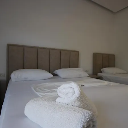 Bujtina Eleni Szálloda