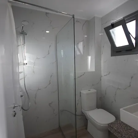 Bujtina Eleni Szálloda