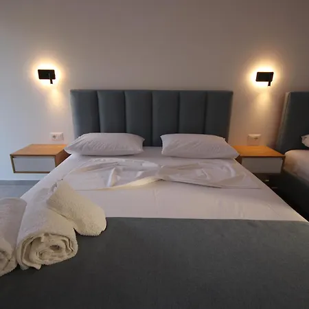 Bujtina Eleni Hotel Himarë