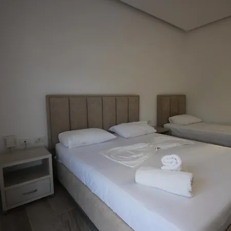 Bujtina Eleni Himara