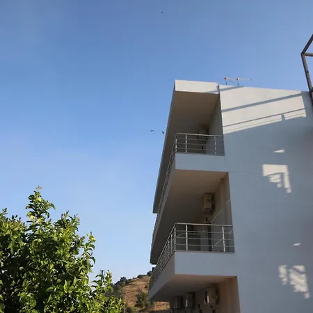 Bujtina Eleni Szálloda