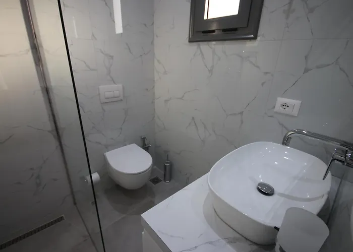 Bujtina Eleni Hotel