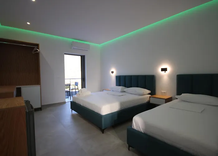 Bujtina Eleni Hotel Himarë