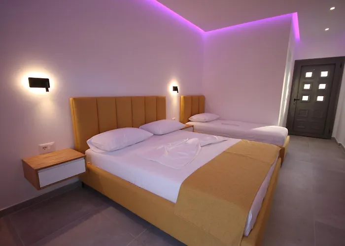 Hotel Bujtina Eleni Himarë