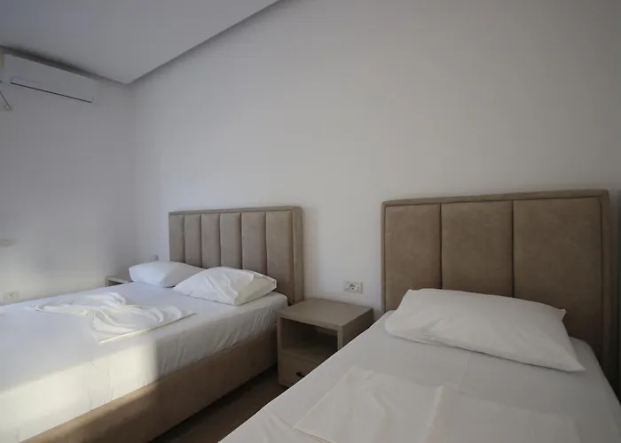 Bujtina Eleni 3*