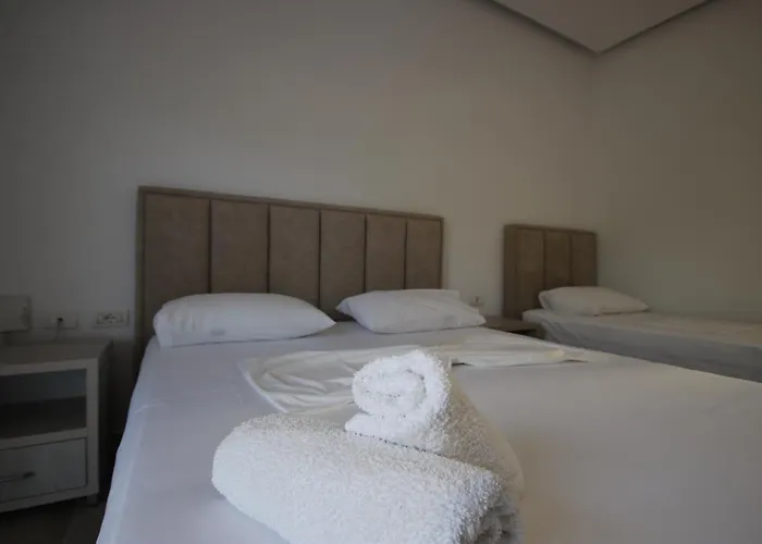 Bujtina Eleni Hotel