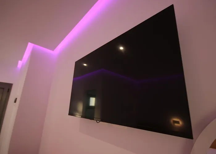 Hotel Bujtina Eleni 3*