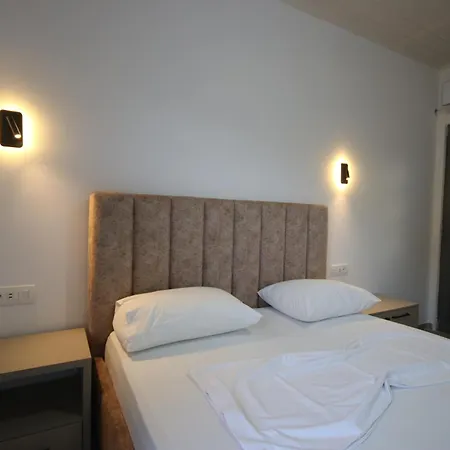 Bujtina Eleni 3*