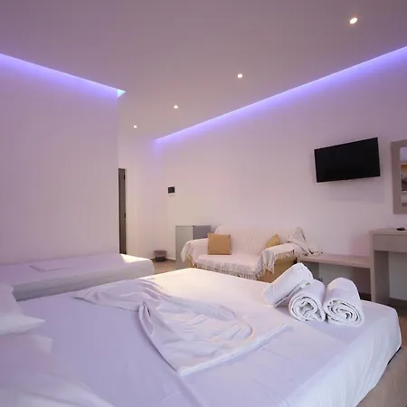 Bujtina Eleni Hotel
