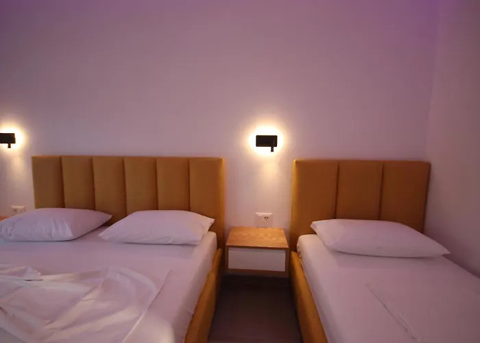 Bujtina Eleni Szálloda Himara